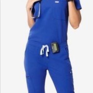 Figs winning blue scrub set